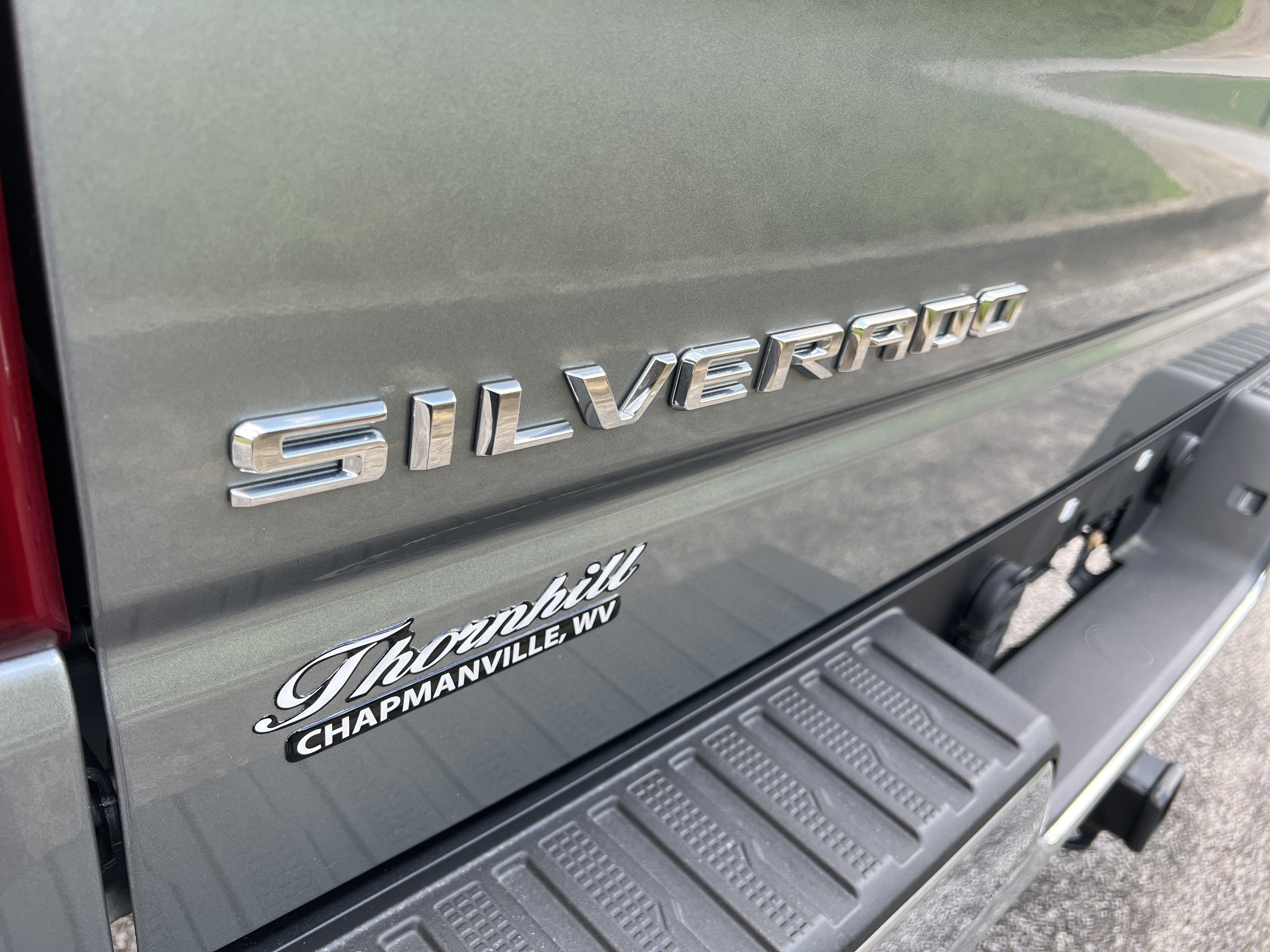Used 2024 Chevrolet Silverado 1500 LT AWD/4WD image 14