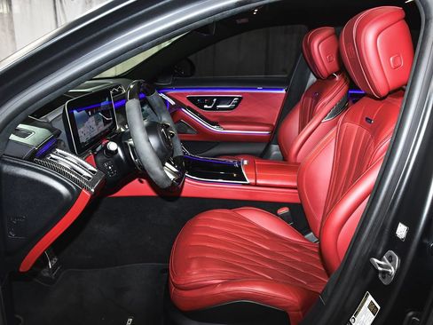 Used 2025 Mercedes-Benz S 63 AMG S image 59