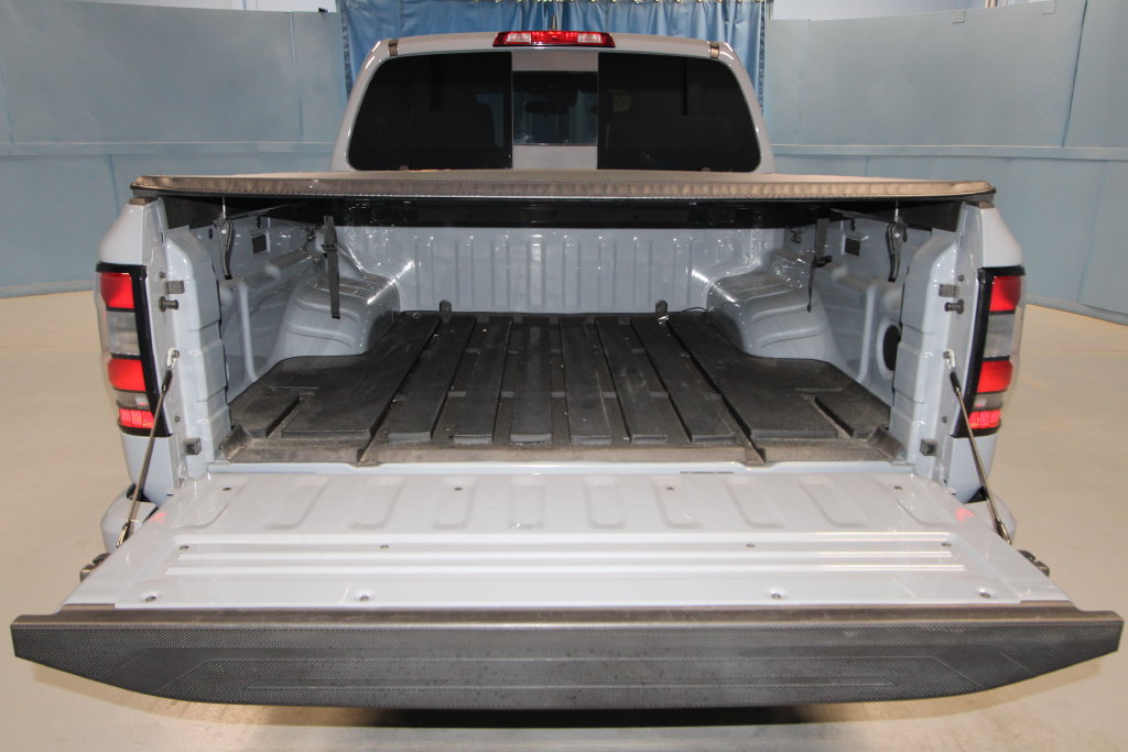 Used 2025 Nissan Frontier PRO-4X AWD/4WD image 36