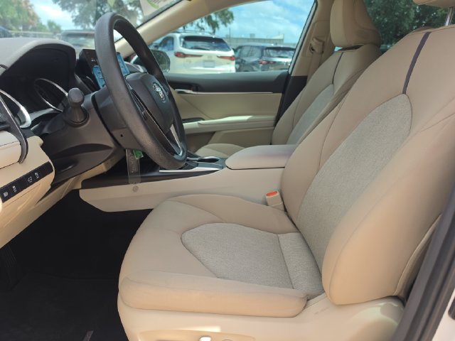 Used 2021 Toyota Camry LE FWD image 15