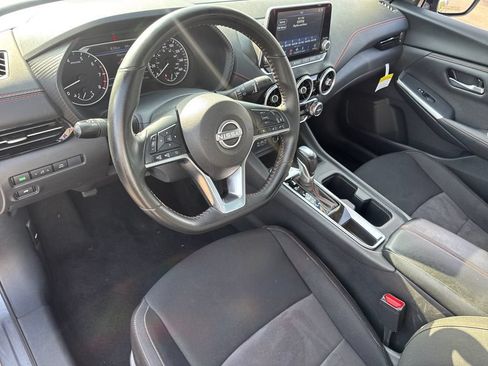 Used 2025 Nissan Sentra SR FWD image 16