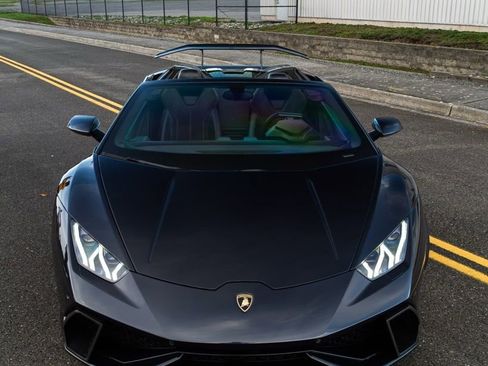 Used 2016 Lamborghini Huracan LP 610-4 image 2