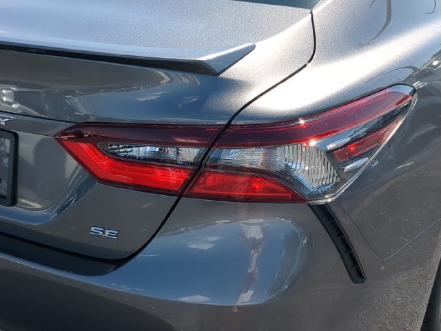 Used 2024 Toyota Camry SE FWD image 11