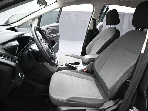 Used 2016 Ford C-MAX SE w/ Equipment Group 201A FWD image 9