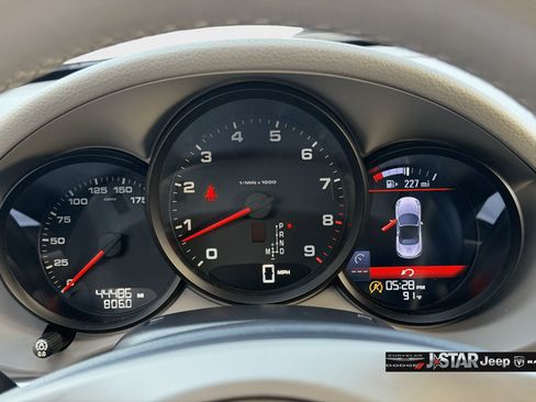 Used 2013 Porsche Boxster RWD image 24