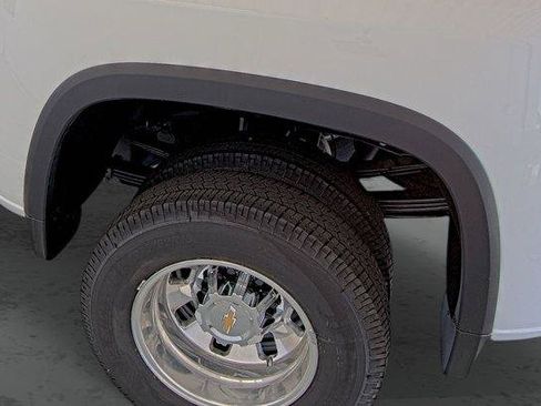 New 2026 Chevrolet Silverado 3500 High Country w/ High Country Premium Package AWD/4WD image 9