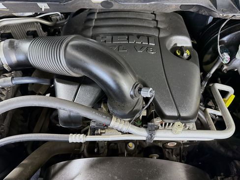 Used 2017 RAM 1500 Express w/ Express Value Package image 37