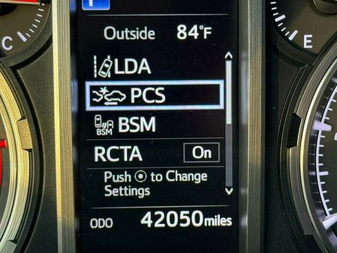 Used 2023 Toyota 4Runner Limited image 17