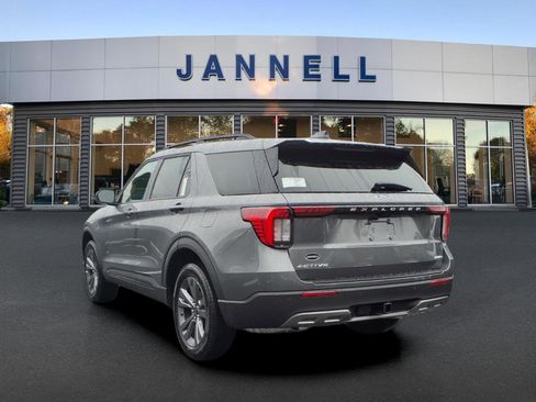 New 2026 Ford Explorer Active w/ Active Comfort Package AWD/4WD image 4