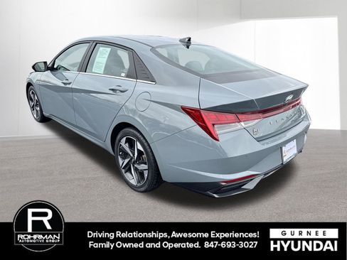 Used 2023 Hyundai Elantra Limited w/ Preferred Accessory Package image 6