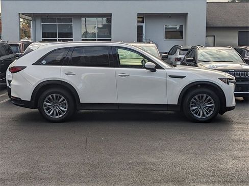 Used 2024 MAZDA CX-90 3.3 Turbo w/ Preferred Package image 2