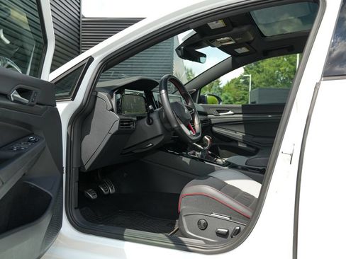 Used 2024 Volkswagen GTI Autobahn FWD image 20