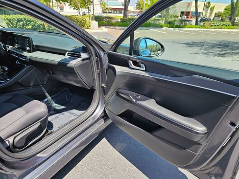 Used 2023 Kia K5 LXS image 29