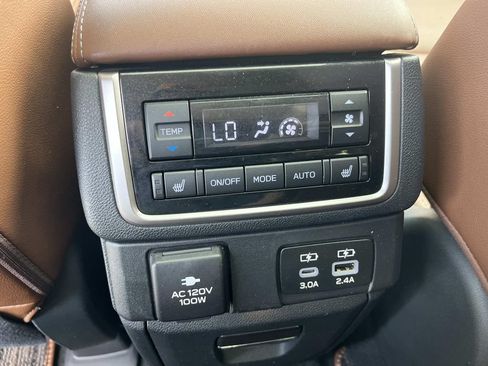 Used 2024 Subaru Ascent Touring AWD/4WD image 18