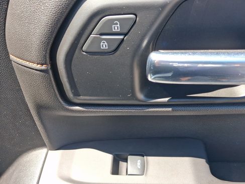 Used 2021 GMC Sierra 1500 AT4 w/ AT4 Premium Package AWD/4WD image 34