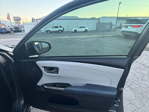 Used 2013 Toyota Avalon XLE image 15