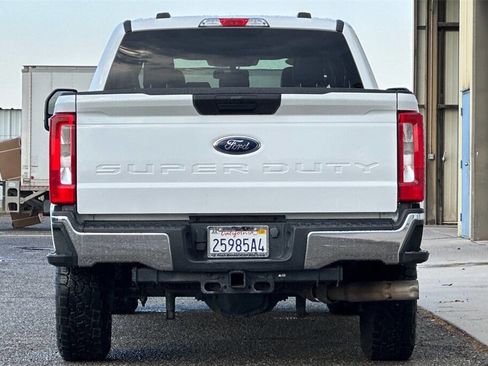 Used 2023 Ford F250 XLT w/ FX4 Off-Road Package image 5
