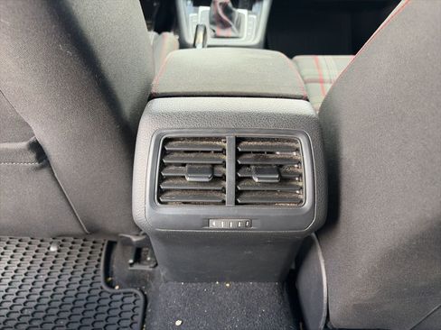 Used 2016 Volkswagen GTI 4-Door FWD image 11