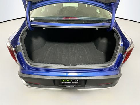 Used 2025 Kia K4 LXS image 29