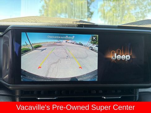 Used 2024 Jeep Wrangler Unlimited Sport AWD/4WD image 20