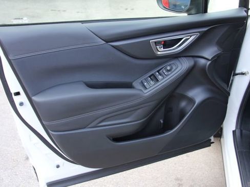 Used 2023 Subaru Forester Premium image 15