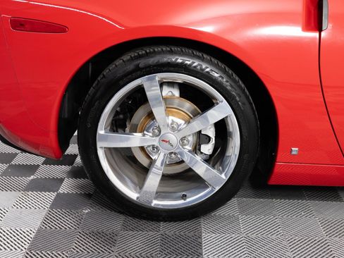Used 2008 Chevrolet Corvette Coupe w/ Preferred Equipment Group RWD image 31