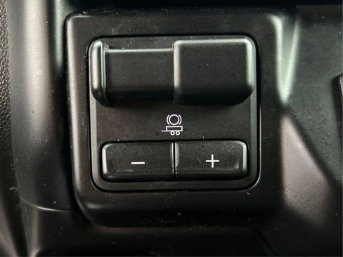 Used 2019 Chevrolet Silverado 1500 LTZ AWD/4WD image 27