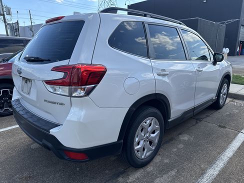 Used 2020 Subaru Forester w/ Alloy Wheel Package image 12