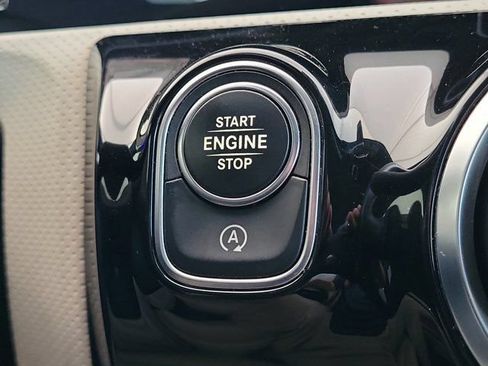 Used 2022 Mercedes-Benz CLA 250 image 24
