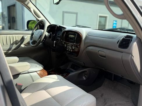 Used 2004 Toyota Sequoia Limited image 23