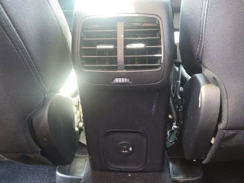 Used 2022 Ford Escape SE w/ Convenience Package FWD image 19