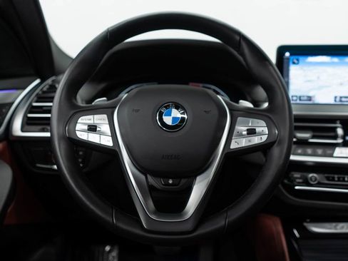 Used 2025 BMW X4 xDrive30i w/ Premium Package image 16