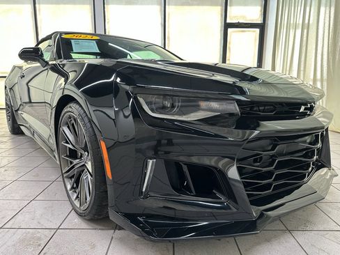 Used 2023 Chevrolet Camaro ZL1 image 2