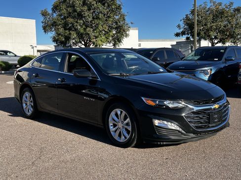 Used 2021 Chevrolet Malibu LT image 4