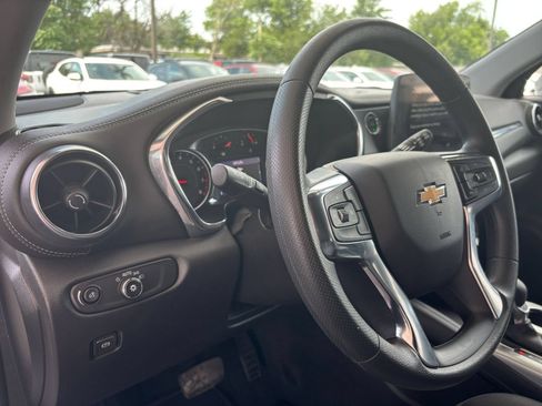 Used 2025 Chevrolet Blazer LT FWD image 35