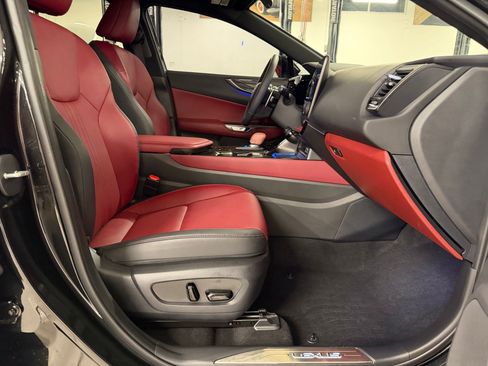 Used 2025 Lexus NX 250 FWD w/ Accessory Package (K3) image 33