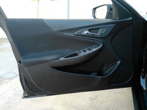 Used 2023 Chevrolet Malibu LT w/ Redline Edition image 11