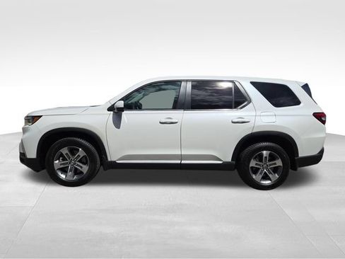Used 2025 Honda Pilot EX-L image 11