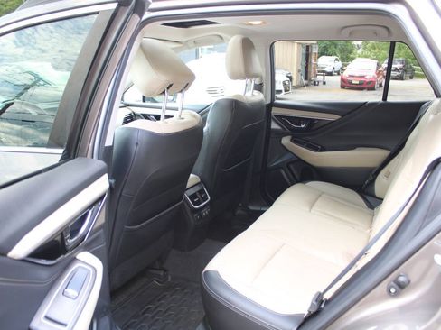 Used 2021 Subaru Outback Limited XT AWD/4WD image 27