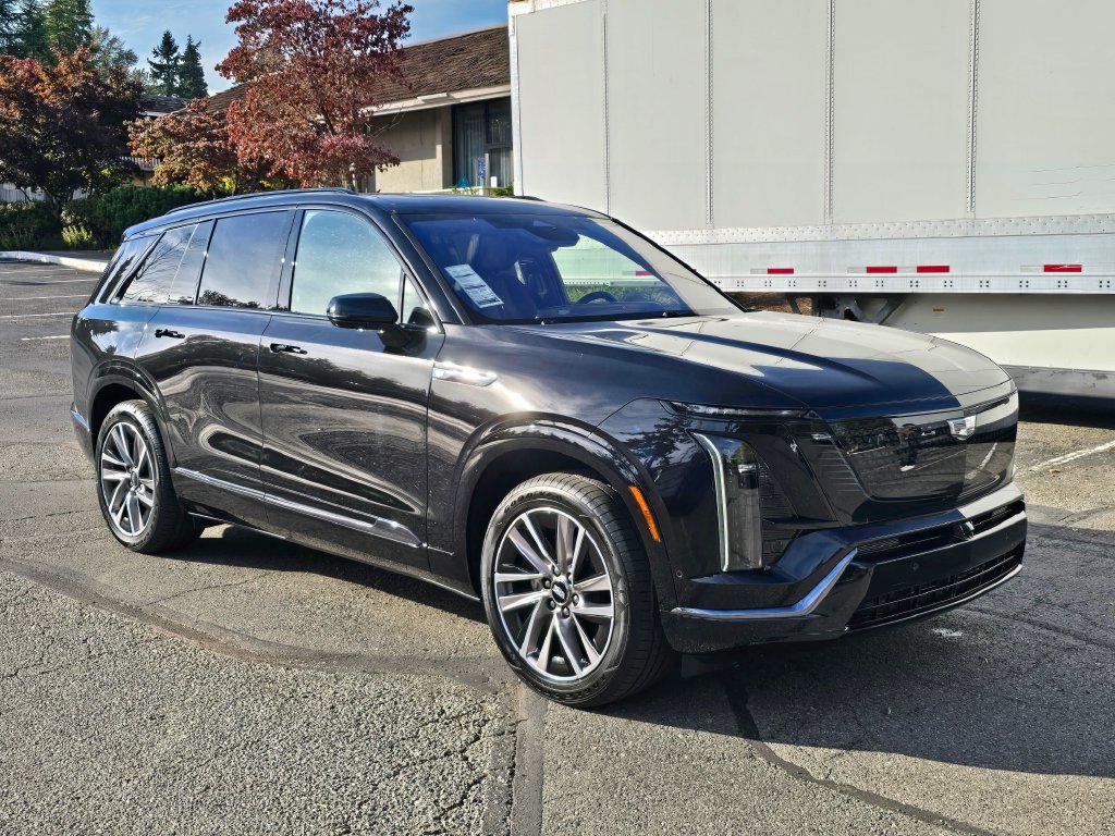 New 2027 Cadillac Vistiq Luxury AWD/4WD image 7
