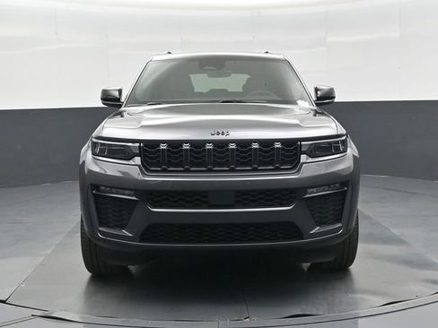 New 2026 Jeep Grand Cherokee Limited w/ Limited Altitude Package AWD/4WD image 9