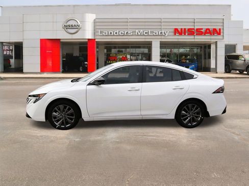 New 2026 Nissan Sentra SL w/ Floor Mat Package image 6