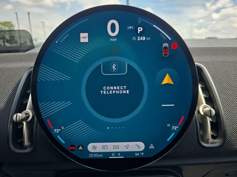 Used 2025 MINI Cooper Countryman S w/ Comfort Package Max image 22