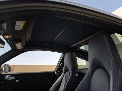 Used 2010 Porsche 911 Targa 4S image 11