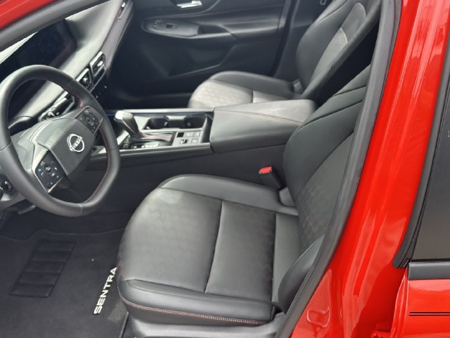 Used 2026 Nissan Sentra SR w/ SR Premium Package FWD image 13