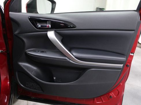 Used 2024 Mitsubishi Eclipse Cross SE image 34