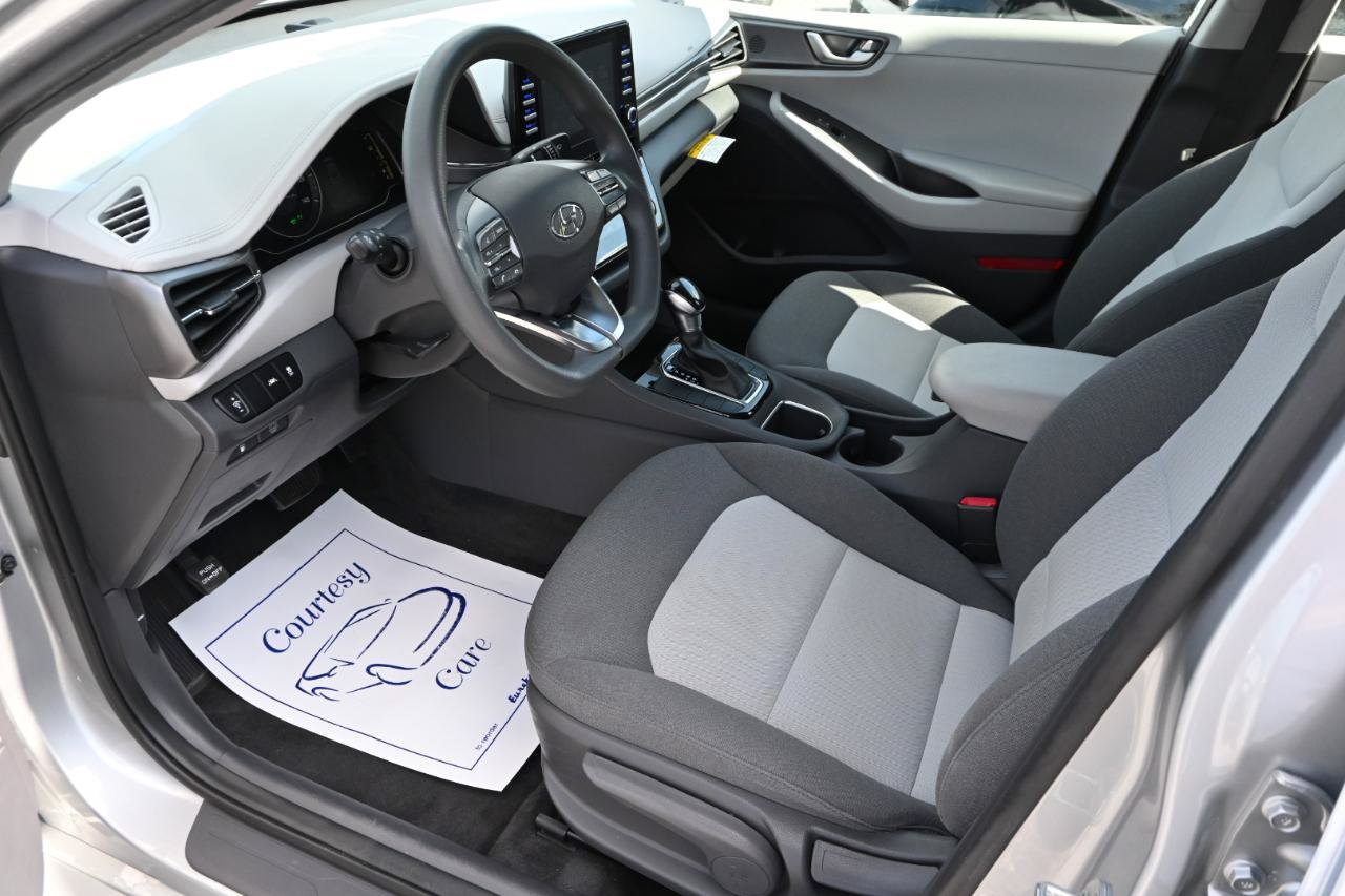 Used 2020 Hyundai Ioniq Blue FWD image 14