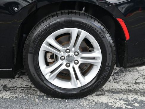 Used 2023 Dodge Charger SXT image 12