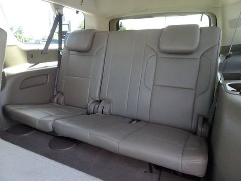 Used 2019 GMC Yukon XL SLT w/ Open Road Package RWD image 17