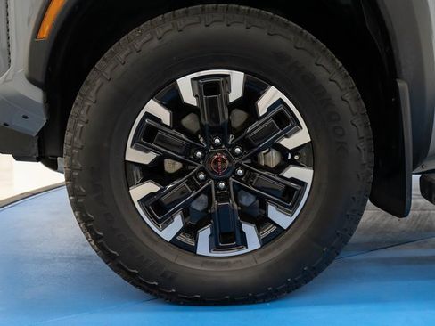 Used 2023 Nissan Frontier PRO-4X w/ Technology Package image 6